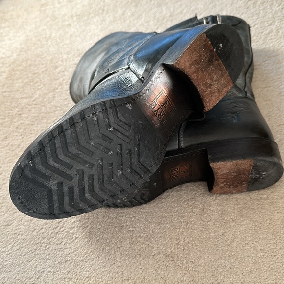 FRYE Veronica Short Boots - Picture 5 of 9